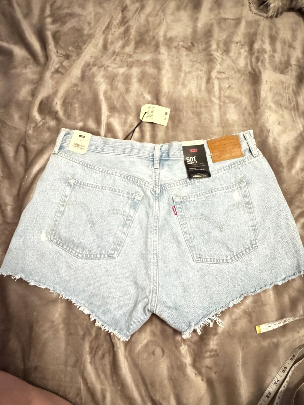Levi's 501 Original High Rise Cutoff Denim Shorts Light Wash Wash Size 33 NWT✨🚨